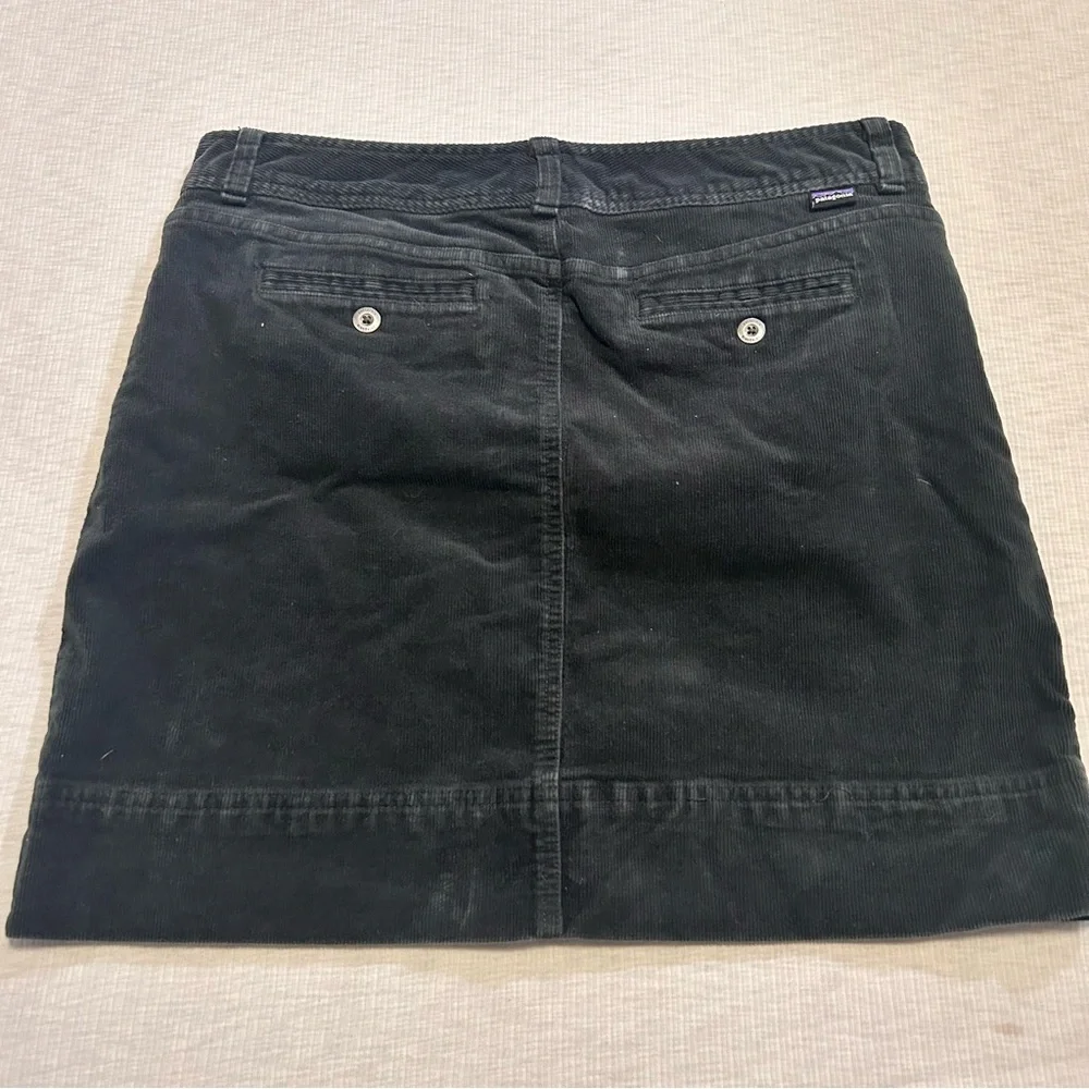 Patagonia Corduroy Above Knee Skirt Women’s Size 8 Dark Gray Logo Pockets - Picture 4 of 5
